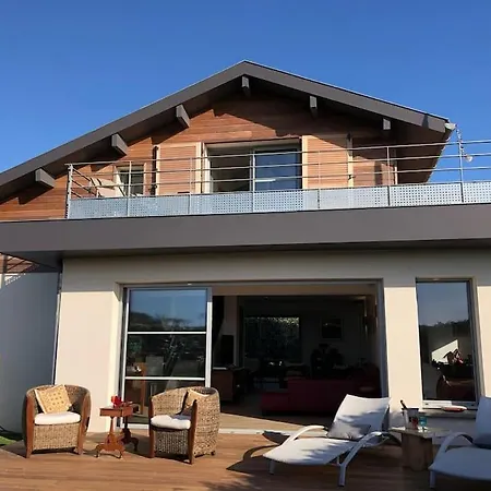 Modern 150m From The Atlantic Surf Villa *