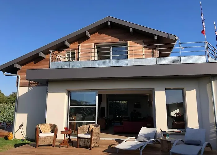 Modern 150m From The Atlantic Surf Villa *