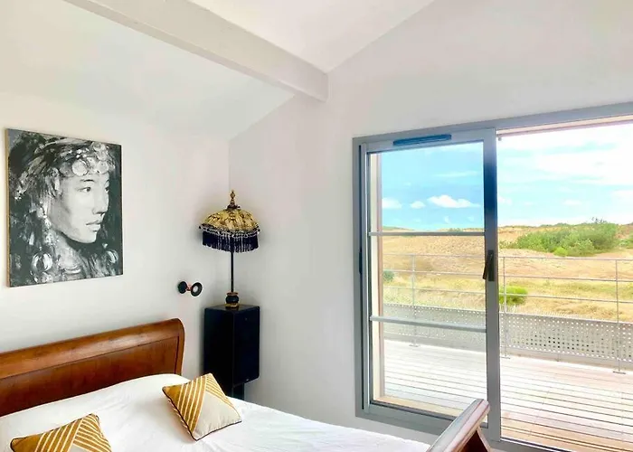 Modern 150m From The Atlantic Surf Villa *