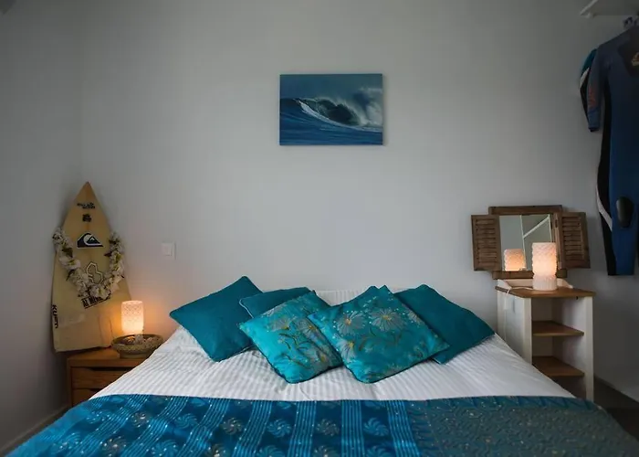 Modern 150m From The Atlantic Surf *